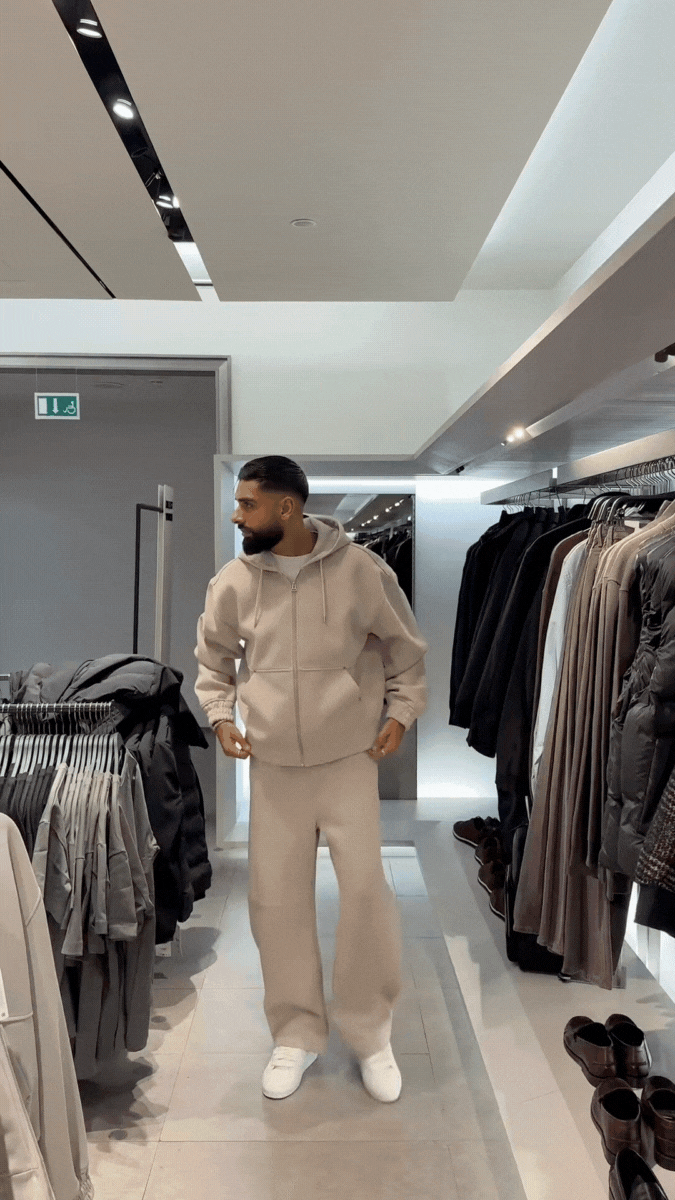 Lovia – Hoedie Set