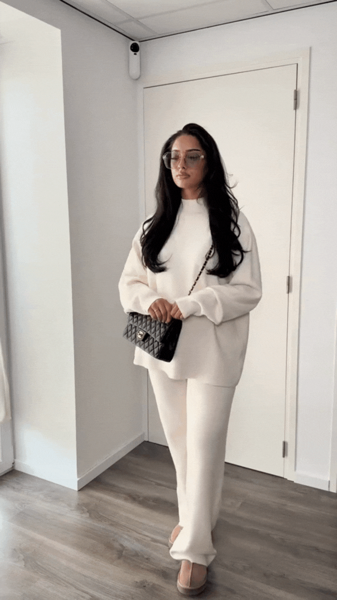 Elvia - Lounge Set