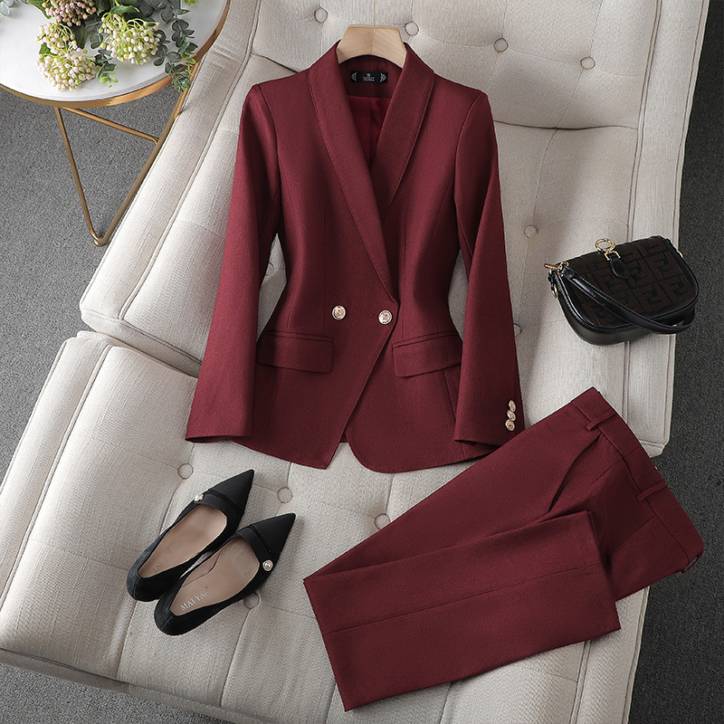 Lovia – Blazer & Pantalon Set