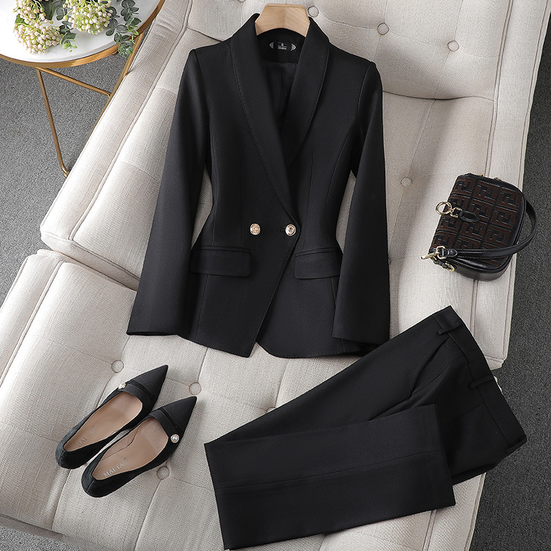 Lovia – Blazer & Pantalon Set