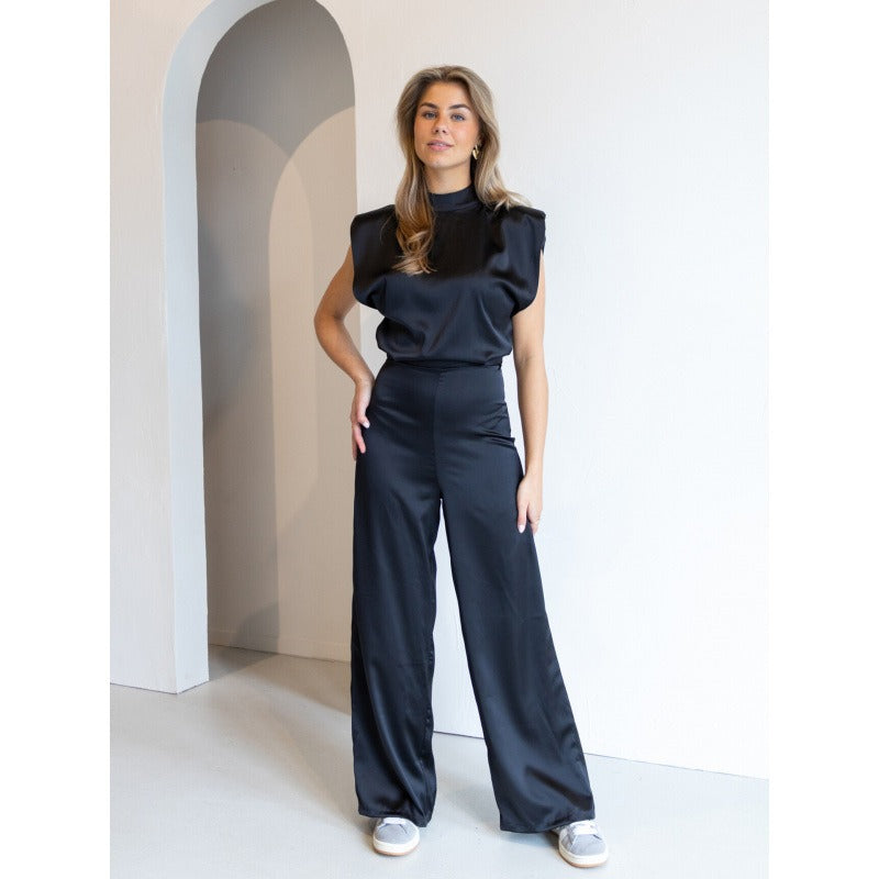 Lovia – Rugloze Jumpsuit