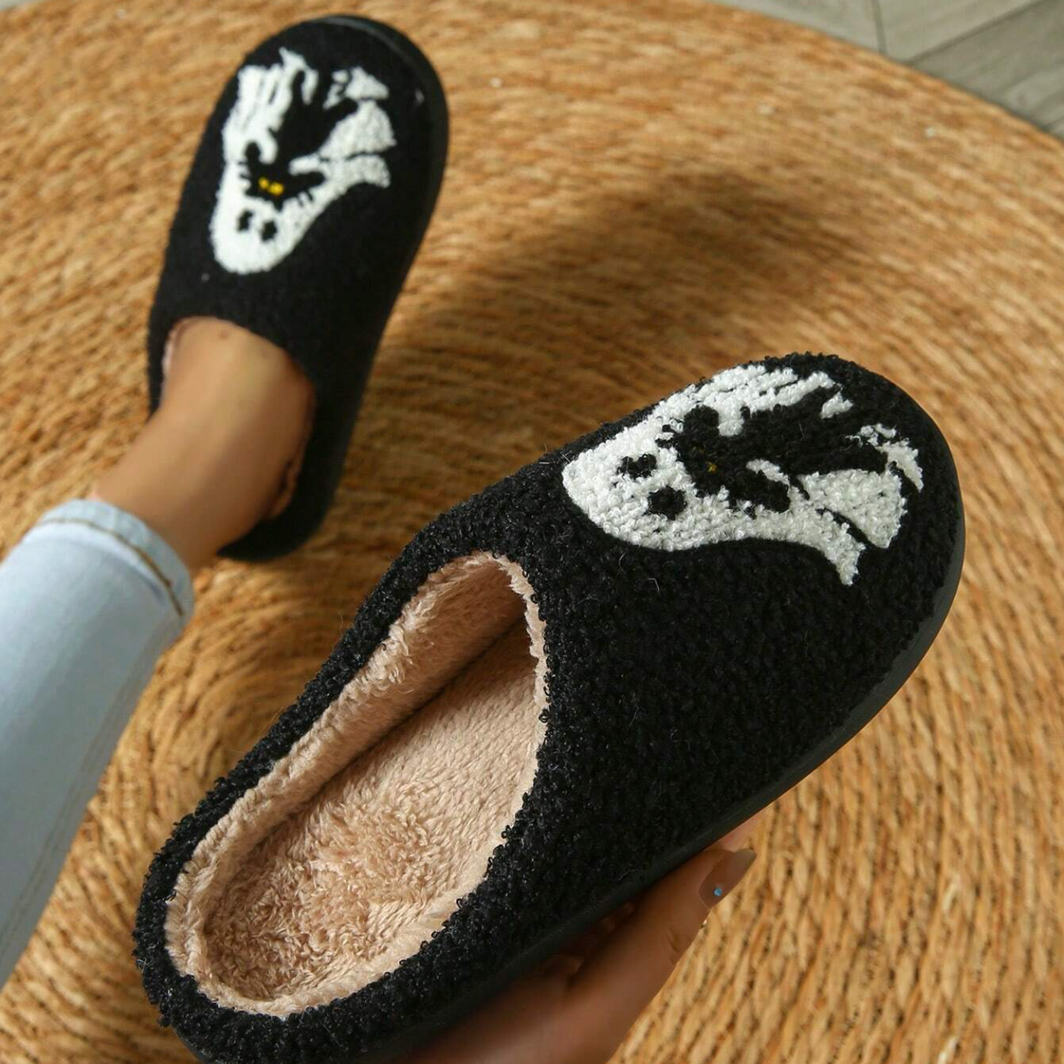 CozyComfort | Dames Pantoffels Halloween – Spookprint en Pluche Voering