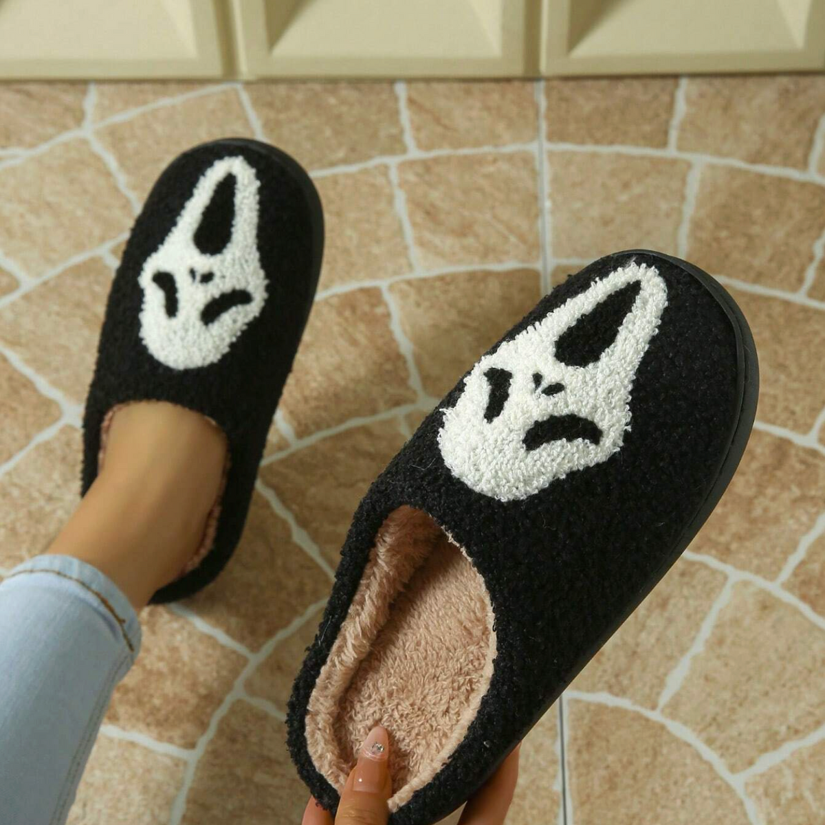CozyComfort | Dames Pantoffels Halloween – Spookprint en Pluche Voering