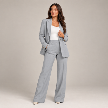 Eva | Damespak met Getailleerde Blazer – Reverskraag en Rechte Broek