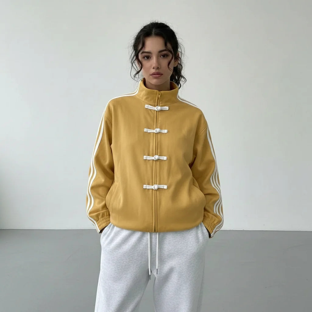 Femke | Dames Track Jacket Retro – Knoopsluiting met Lussen en Contrasterende Mouwstrepen