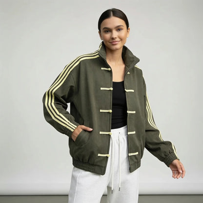 Femke | Dames Track Jacket Retro – Knoopsluiting met Lussen en Contrasterende Mouwstrepen