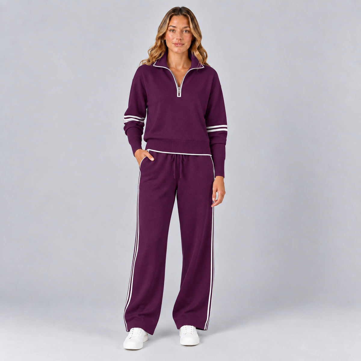 Femke | Comfortabele Loungeset – Halve Rits en Streepdetails