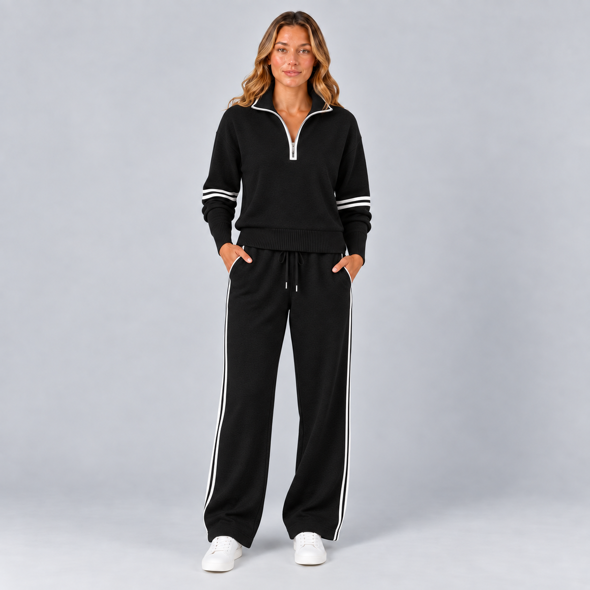 Femke | Comfortabele Loungeset – Halve Rits en Streepdetails