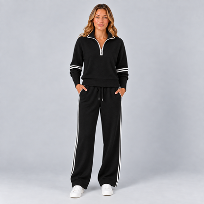Femke | Comfortabele Loungeset – Halve Rits en Streepdetails