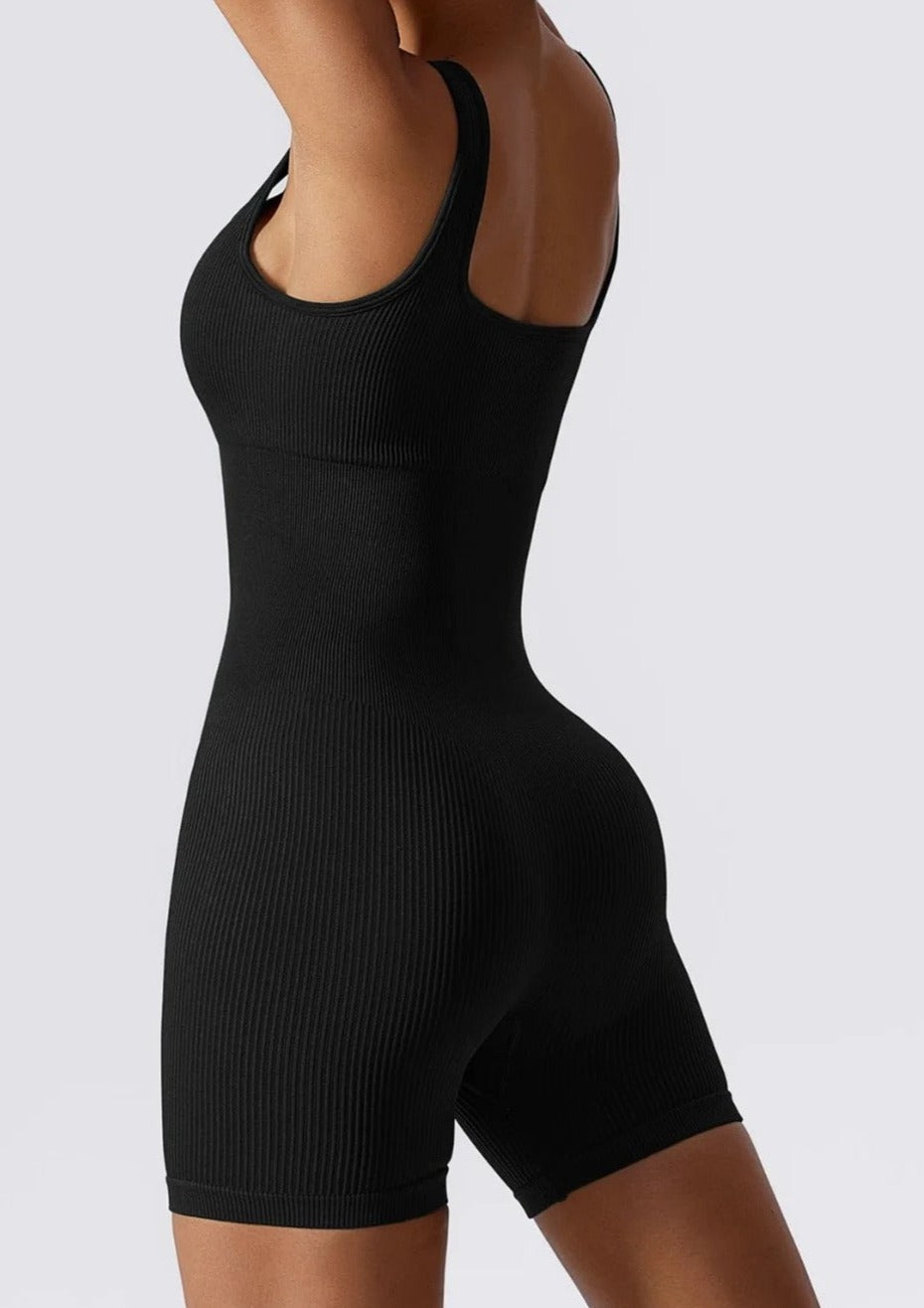 Lovia – Zwart Ribbed Top