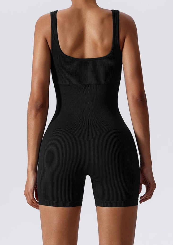 Lovia – Zwart Ribbed Top