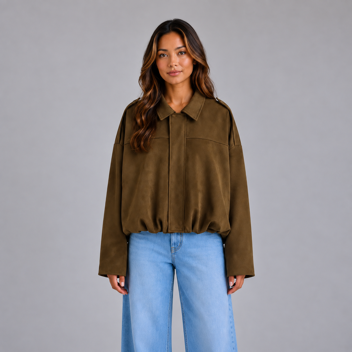 Jasmijn | Dames Bomberjack Oversized – Suède-look en Klassieke Kraag