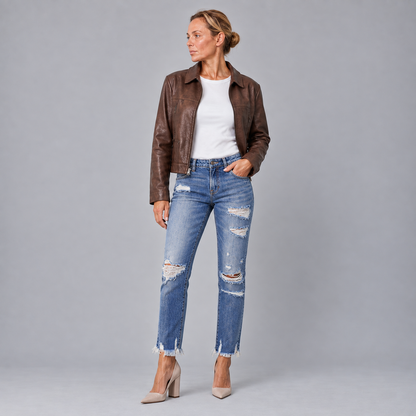Maud | Dames Straight Leg Jeans – Gescheurde Details en Omgeslagen Zoom