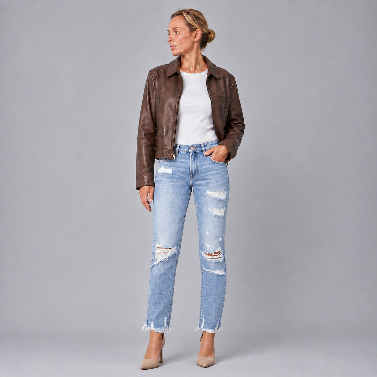 Maud | Dames Straight Leg Jeans – Gescheurde Details en Omgeslagen Zoom