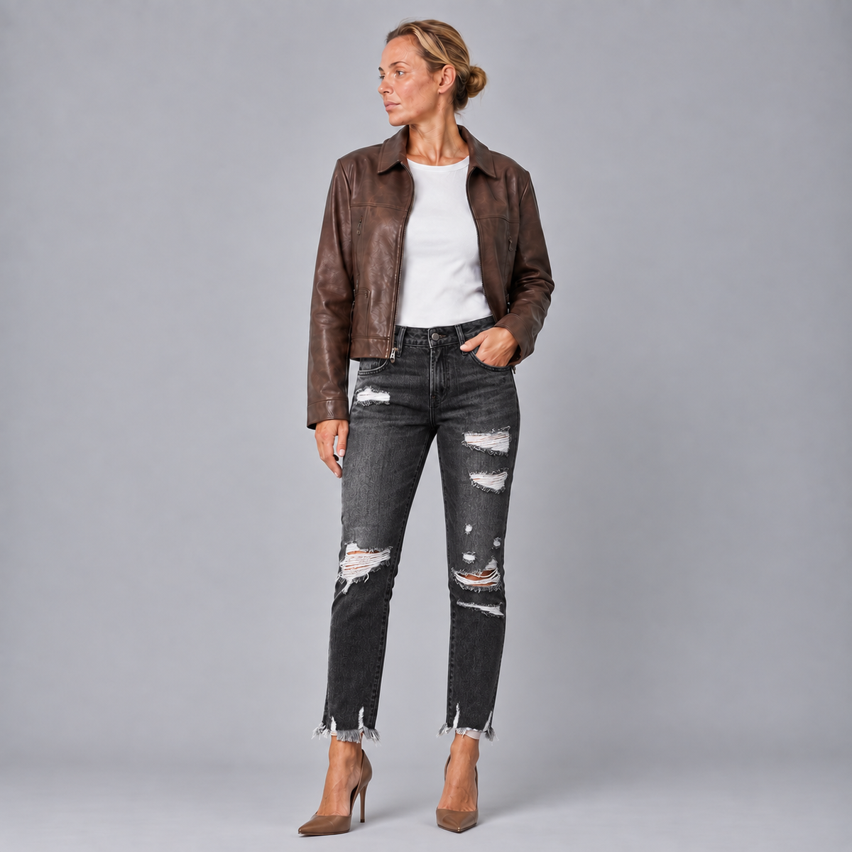 Maud | Dames Straight Leg Jeans – Gescheurde Details en Omgeslagen Zoom