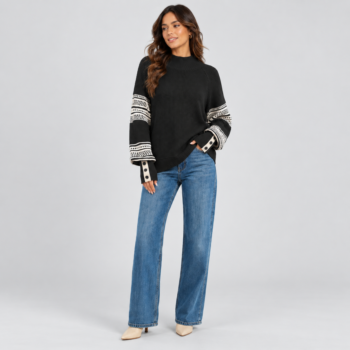 Maud | Warme Trui met Contrastkraag – Noorse Mouwdetails en Knoopmanchetten