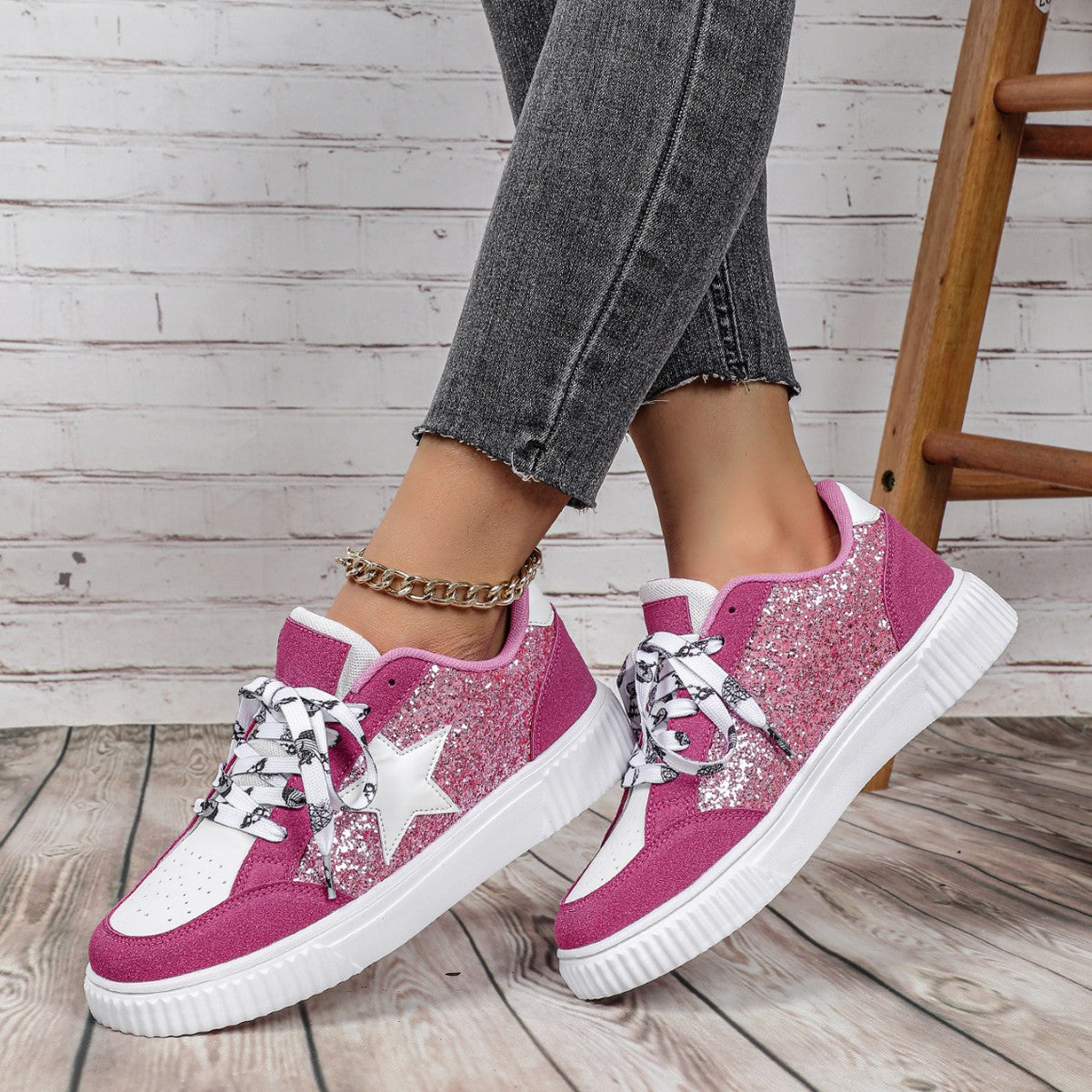 Lovia – Glitter Sneakers