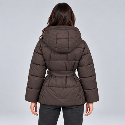 Rosalie | Dames Pufferjas Getailleerd – Warme Capuchon en Strikceintuur
