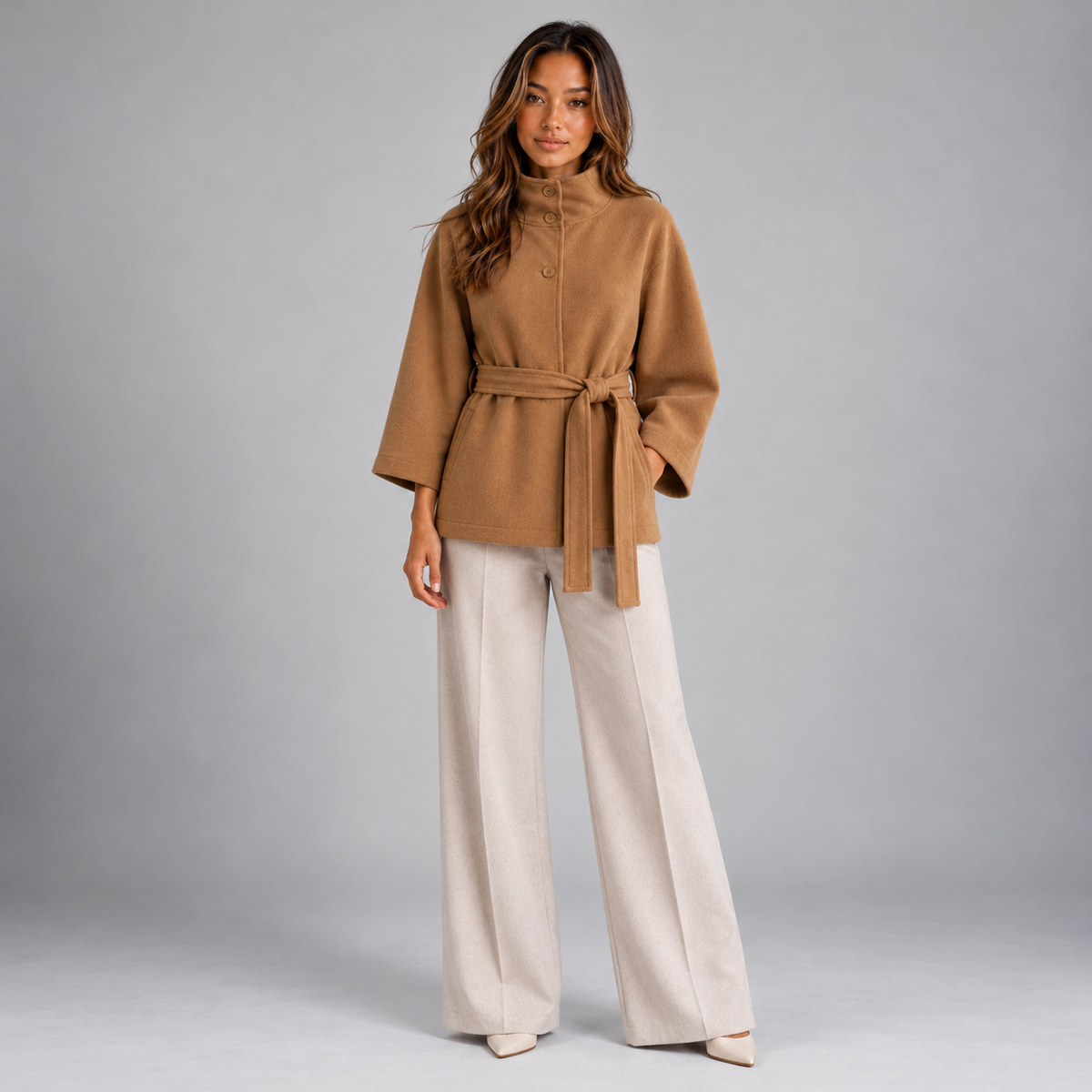 Sanne | Dames Capejas Elegant – Opstaande Kraag en Strikceintuur