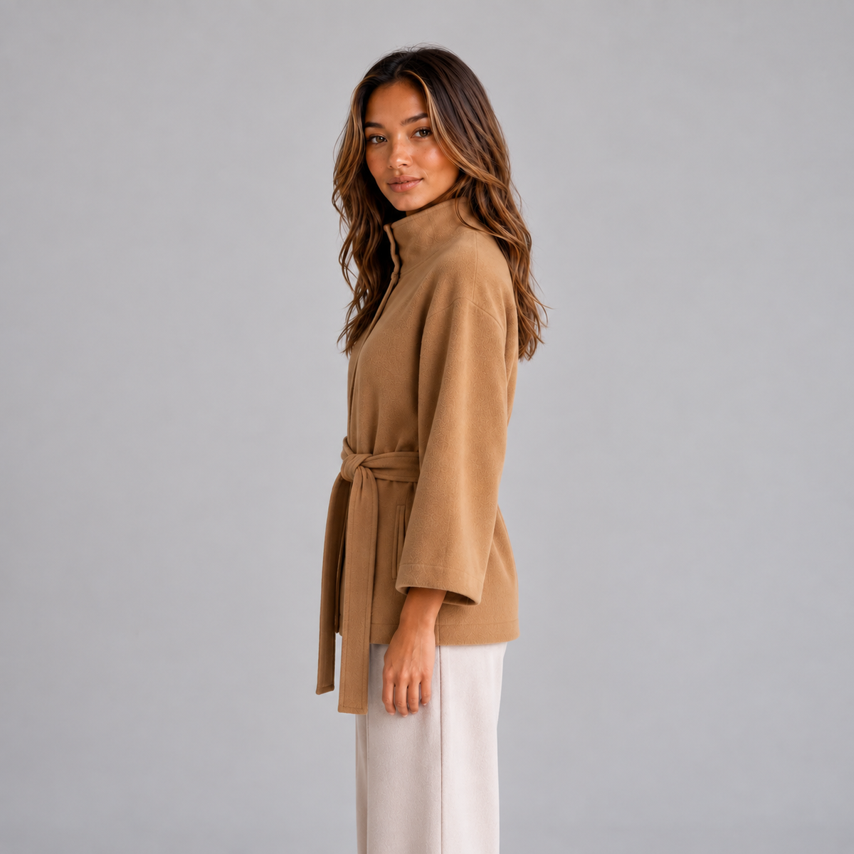 Sanne | Dames Capejas Elegant – Opstaande Kraag en Strikceintuur
