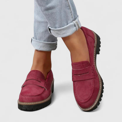 Lovia – Loafers met Instap Model en Robuuste Zool